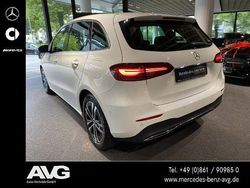 Gebraucht 2024 Mercedes B200 Van / Kleinbus | 31.990 € (Fairer Preis)