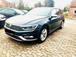 Grau Gebraucht 2017 VW Passat Alltrack Kombi | 16.900 € (Fairer Preis)