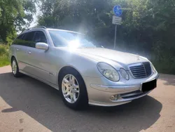 Silber Gebraucht 2003 Mercedes E270 Avantgarde Kombi | 4.849 € (Teuer)