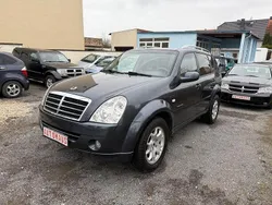 Grau Gebraucht 2006 Ssangyong Rexton SUV | 3.490 €