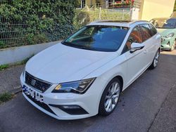 Weiß Gebraucht 2018 Seat Leon ST Kombi | 14.900 € (Etwas zu teuer)