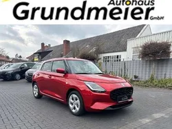 Rot Neu 2024 Suzuki Swift Comfort Kleinwagen | 17.999 €