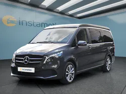 Grau Gebraucht 2024 Mercedes V250 Van / Kleinbus | 78.299 €