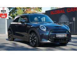 Enigmatic black (metallic) Gebraucht 2022 Mini Cooper Kleinwagen | 18.885 € (Fairer Preis)