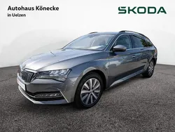 Grau Gebraucht 2022 Skoda Superb Ambition Kombi | 21.650 € (Fairer Preis)