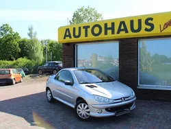 Silber Gebraucht 2004 Peugeot 206 CC Cabrio | 3.900 € (Teuer)