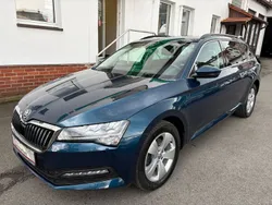 Blau Gebraucht 2020 Skoda Superb Ambition Kombi | 17.990 € (Etwas zu teuer)