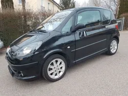 Schwarz Gebraucht 2006 Peugeot 1007 Premium Kleinwagen | 4.799 € (Teuer)