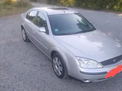 Silber Gebraucht 2002 Ford Mondeo Limousine | 1.200 € (Fairer Preis)