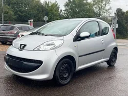 Silber Gebraucht 2008 Peugeot 107 Urban Move Kleinwagen | 899 € (Fairer Preis)