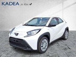 Schneeweiß Neu 2025 Toyota Aygo X Business Edition SUV | 15.790 € (Guter Preis)