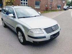 Silber Gebraucht 2004 VW Passat Basis Kombi | 2.799 € (Fairer Preis)