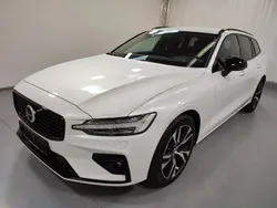 Weiß Gebraucht 2023 Volvo V60 Plus Kombi | 38.800 € (Fairer Preis)