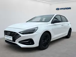 Weiß Gebraucht 2024 Hyundai i30 GO! Limousine | 21.350 € (Fairer Preis)