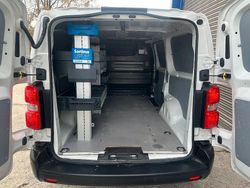 Weiß Gebraucht 2021 Opel Vivaro Edition Van | 19.400 € (Fairer Preis)