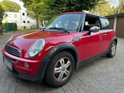 Rot Gebraucht 2004 Mini ONE Kleinwagen | 900 € (Fairer Preis)