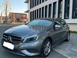 Grau Gebraucht 2015 Mercedes A180 Kleinwagen | 10.550 € (Fairer Preis)