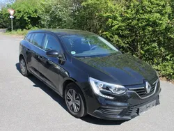 Schwarz Gebraucht 2018 Renault Mégane GrandTour Life Kombi | 8.900 € (Guter Preis)