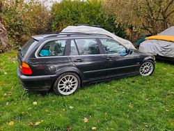 Schwarz Gebraucht 2001 BMW 330 Kombi | 1.299 € (Guter Preis)