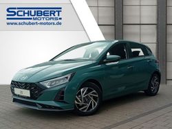 Grün Neu 2025 Hyundai i20 Trend Limousine | 23.900 € (Etwas zu teuer)
