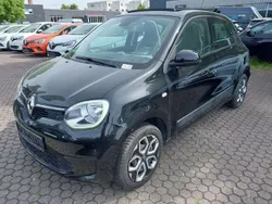 Sternenschwarz Gebraucht 2019 Renault Twingo LIMITED Kleinwagen | 9.300 € (Fairer Preis)