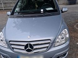 Blau Gebraucht 2008 Mercedes B200 Van / Kleinbus | 4.300 € (Fairer Preis)