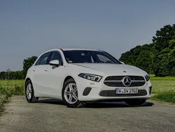 Weiß Gebraucht 2018 Mercedes A200 Limousine | 19.900 € (Guter Preis)