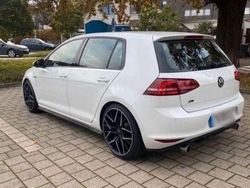 Weiß Gebraucht 2014 VW Golf VII Limousine | 11.200 €