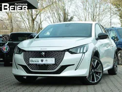 Weiß Gebraucht 2021 Peugeot e-208 GT Kleinwagen | 17.380 € (Fairer Preis)