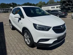 Weiß Gebraucht 2017 Opel Mokka X Edition SUV | 10.990 € (Fairer Preis)