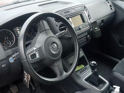 Rot Gebraucht 2012 VW Tiguan SUV | 9.990 € (Teuer)