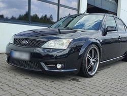 Schwarz Gebraucht 2003 Ford Mondeo ST Limousine | 3.000 €