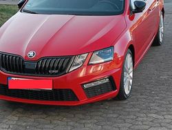 Rot Gebraucht 2017 Skoda Octavia RS Kombi | 18.900 €