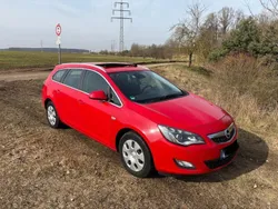 Rot Gebraucht 2011 Opel Astra Sport Kombi | 3.800 € (Guter Preis)