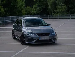 Grau Gebraucht 2017 Seat Leon ST FR Kombi | 15.200 € (Teuer)
