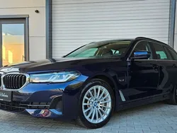 Blau Gebraucht 2022 BMW 530e Kombi | 36.990 € (Fairer Preis)