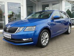 Blau Gebraucht 2018 Skoda Octavia Style Kombi | 13.990 € (Fairer Preis)