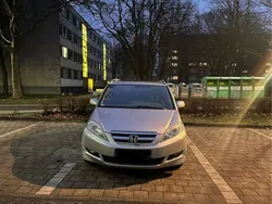 Honda FR-V