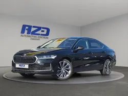 Ebony schwarz metallic Gebraucht 2024 Skoda Superb LAURIN & KLEMENT Limousine | 48.888 € (Fairer Preis)