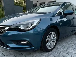 Blau Gebraucht 2017 Opel Astra Innovation Limousine | 7.690 € (Fairer Preis)