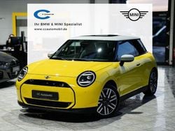 Sunny side yellow Gebraucht 2024 Mini Cooper SE Classic Kleinwagen | 30.999 € (Guter Preis)