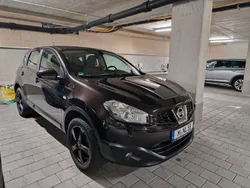 Schwarz Gebraucht 2011 Nissan Qashqai Acenta SUV | 8.000 € (Fairer Preis)