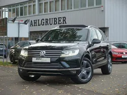 Schwarz Gebraucht 2015 VW Touareg Exclusive SUV | 24.990 € (Fairer Preis)