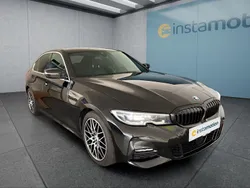 Schwarz Gebraucht 2021 BMW 320 M Sport Limousine | 32.299 € (Guter Preis)