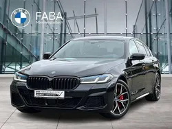 Schwarz Gebraucht 2022 BMW 545e M Sport Limousine | 51.990 € (Etwas zu teuer)