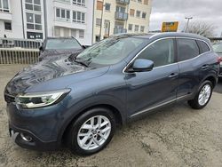 Grau Gebraucht 2017 Renault Kadjar XMOD SUV | 13.690 € (Fairer Preis)