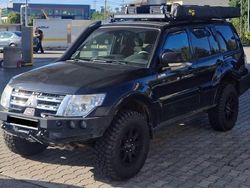 Schwarz Gebraucht 2011 Mitsubishi Pajero SUV | 44.500 €