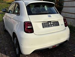 Weiß Neu 2025 Fiat 500e Icon Limousine | 23.900 €