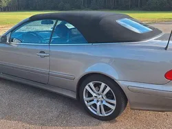 Silber Gebraucht 2003 Mercedes CLK230 Edition Cabrio | 8.900 € (Teuer)