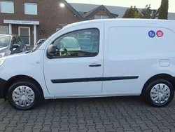 Weiß Gebraucht 2016 Renault Kangoo Rapid Extra Van / Kleinbus | 6.900 € (Guter Preis)